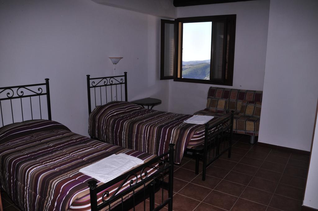 Вилла Agriturismo Rocca Su Moru Арбус Экстерьер фото