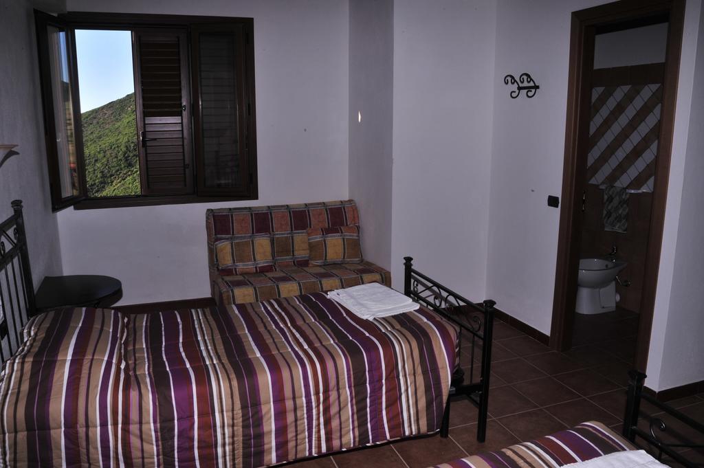 Вилла Agriturismo Rocca Su Moru Арбус Экстерьер фото